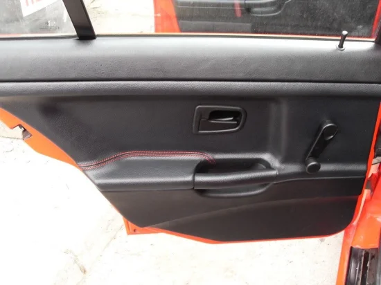 BMW E36 Кожен Салон